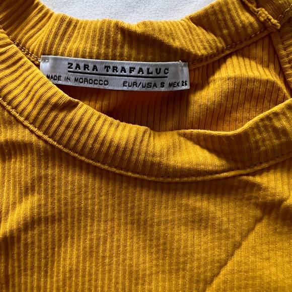 Yellow bodysuit from Zara. Worm once - Picture 2 of 2